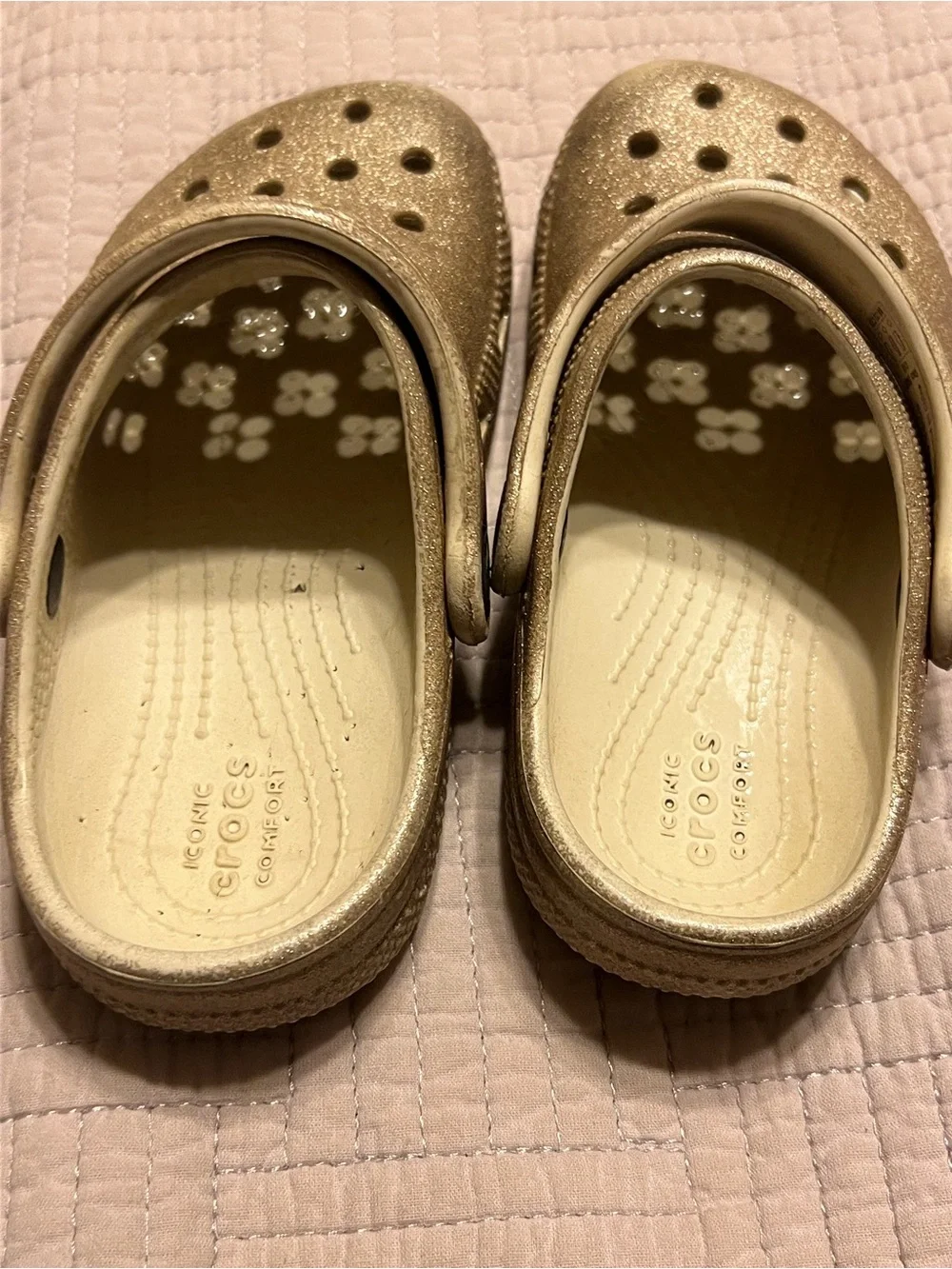CROCS Kids Classic Clog in Metallic Gold
